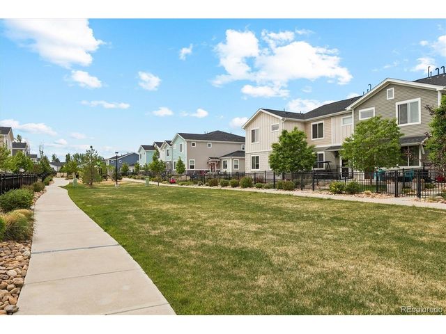 762 Stonebridge Dr, Longmont, CO 80503