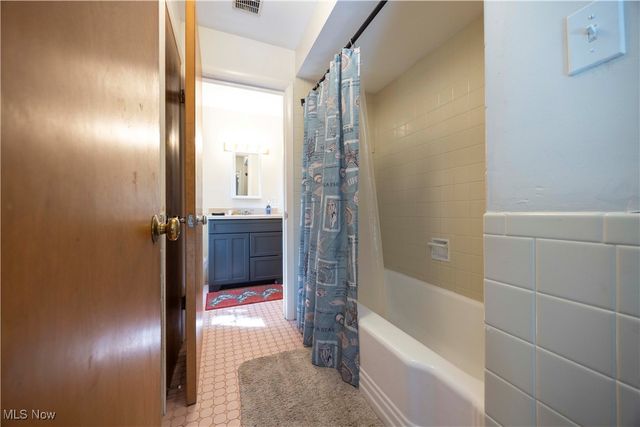 15724 Wyatt Road, East Cleveland, OH 44112