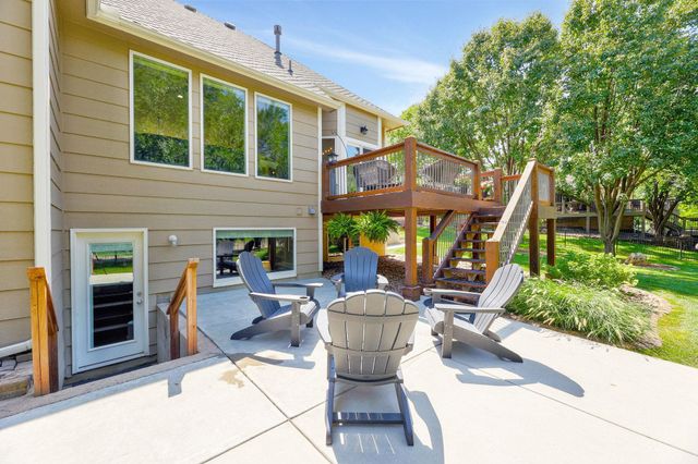 1395 N Hickory Creek Ct, Wichita, KS 67235