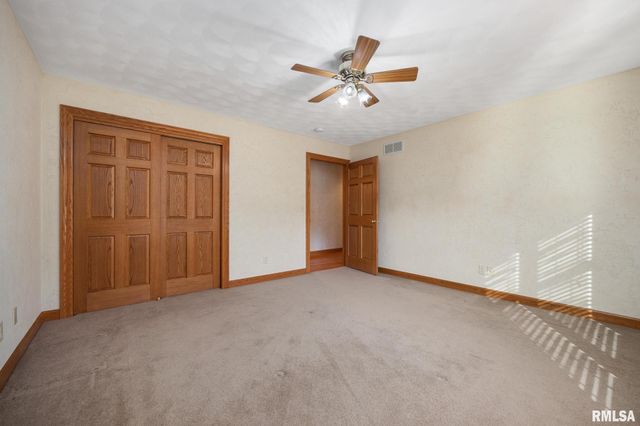 2727 ASPEN Court, Pekin, IL 61554