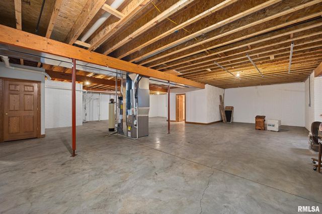 2727 ASPEN Court, Pekin, IL 61554