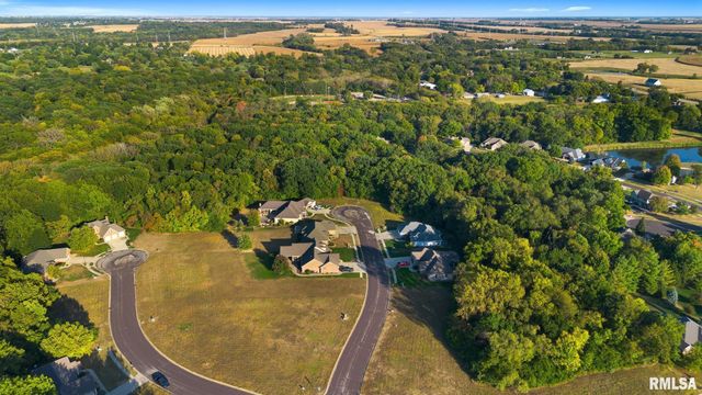 2727 ASPEN Court, Pekin, IL 61554