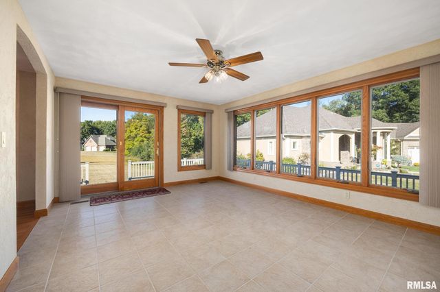 2727 ASPEN Court, Pekin, IL 61554