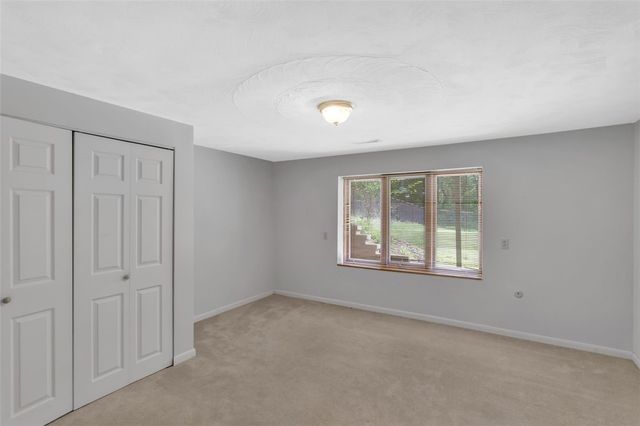11 West St, West Deer, PA 15076