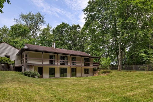 11 West St, West Deer, PA 15076