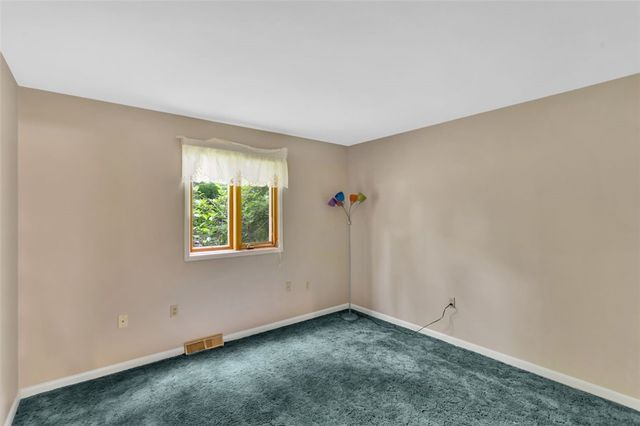 11 West St, West Deer, PA 15076