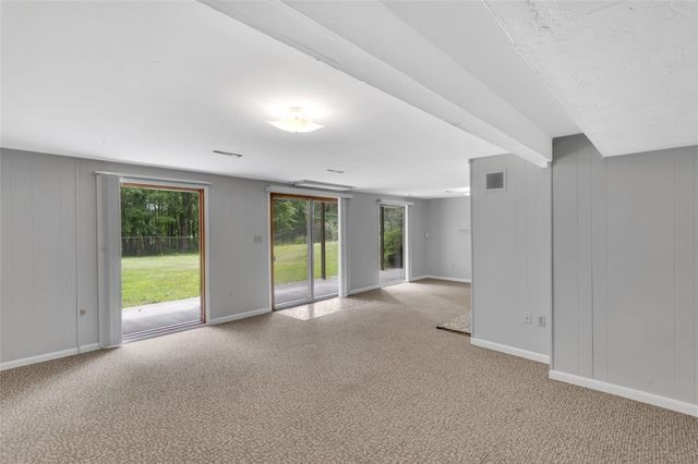 11 West St, West Deer, PA 15076