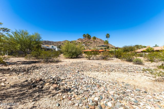 4800 E CLEARWATER Parkway, Paradise Valley, AZ 85253