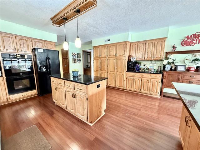 229 E 16th Street, Maryville, MO 64468