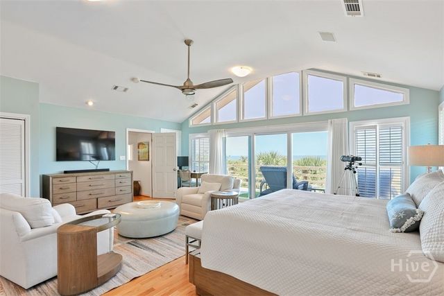 1 10th Street, Tybee Island, GA 31328