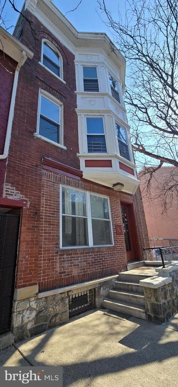 944 W WALNUT ST, Allentown, PA 18102