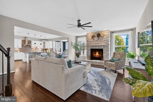 24696 CRESTED BUTTE CT, Aldie, VA 20105