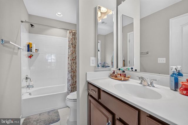 24696 CRESTED BUTTE CT, Aldie, VA 20105