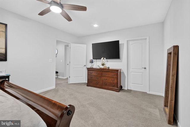 24696 CRESTED BUTTE CT, Aldie, VA 20105