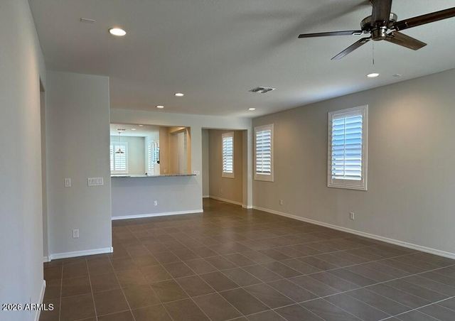 9016 W SAN JUAN Avenue, Glendale, AZ 85305