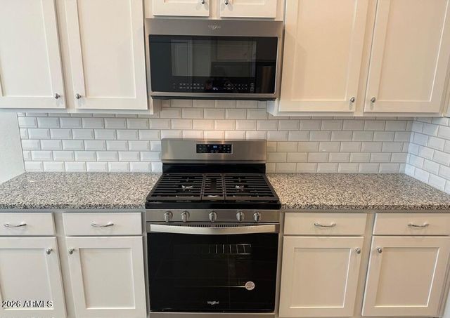 9016 W SAN JUAN Avenue, Glendale, AZ 85305