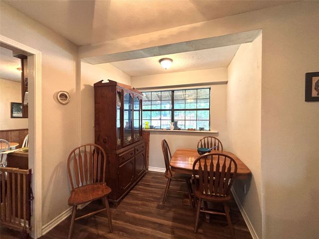 2306 Newbury Drive, Arlington, TX 76014