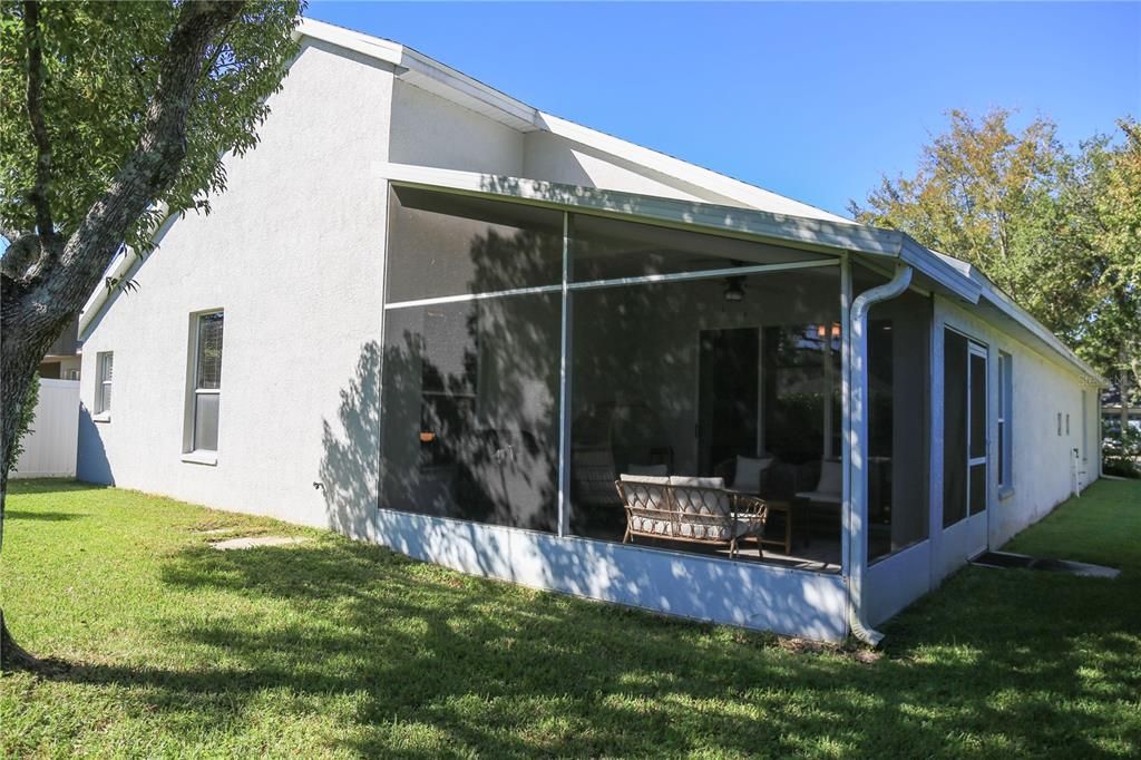 Image 25 of property listing at 15431 LAKE BELLA VISTA DRIVE, Tampa, FL 33625