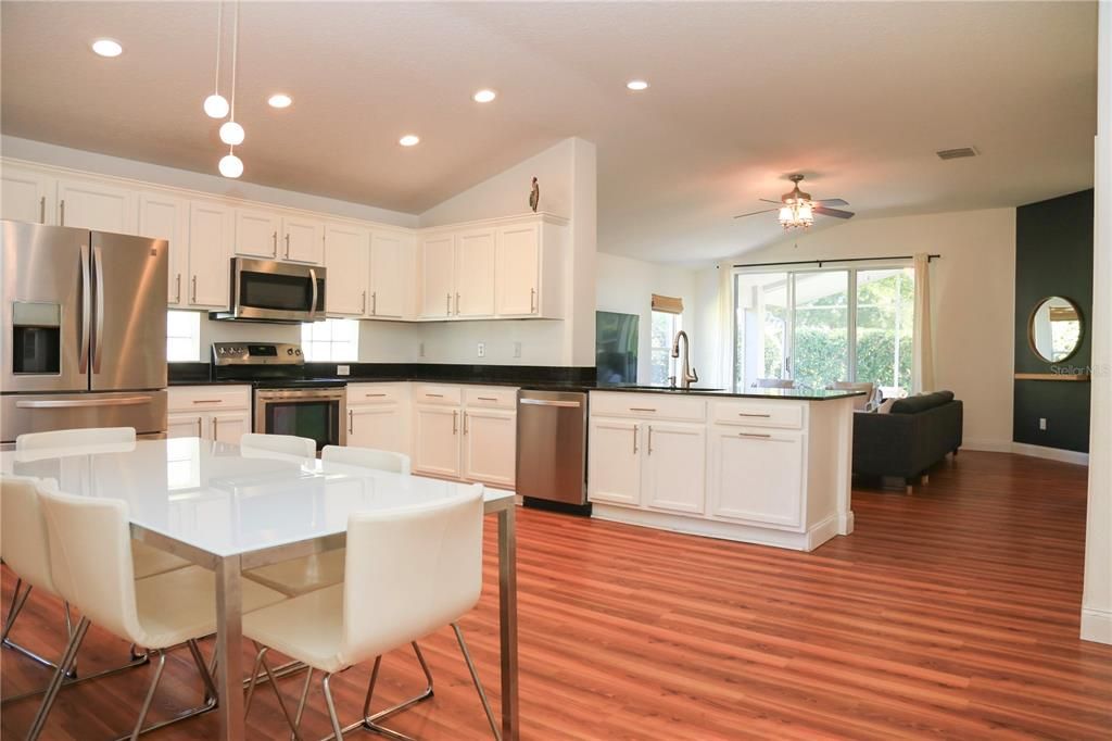 Image 7 of property listing at 15431 LAKE BELLA VISTA DRIVE, Tampa, FL 33625