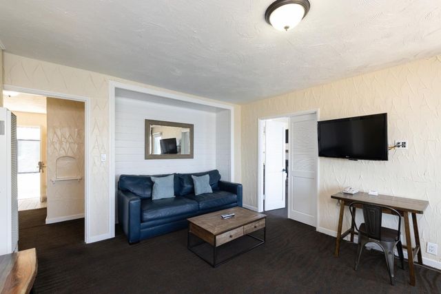 1500 Wharf Road, Capitola, CA 95010