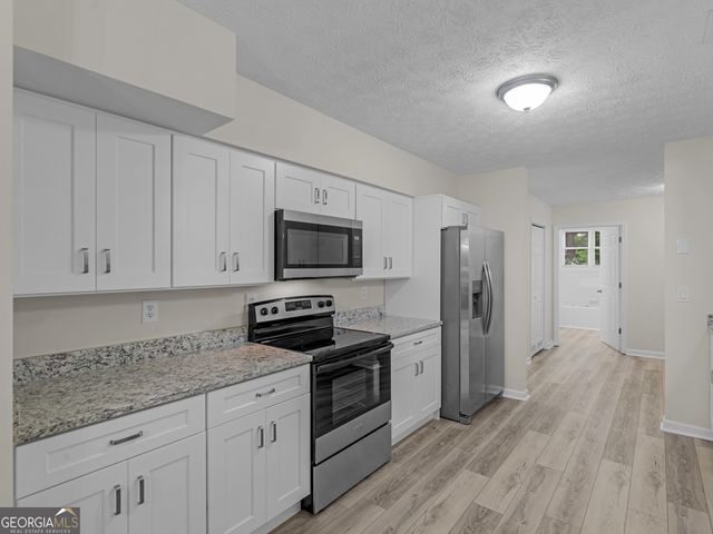 100 Kim Trail, Stockbridge, GA 30281