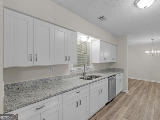 100 Kim Trail, Stockbridge, GA 30281