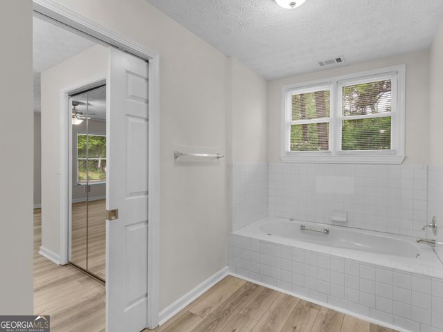 100 Kim Trail, Stockbridge, GA 30281
