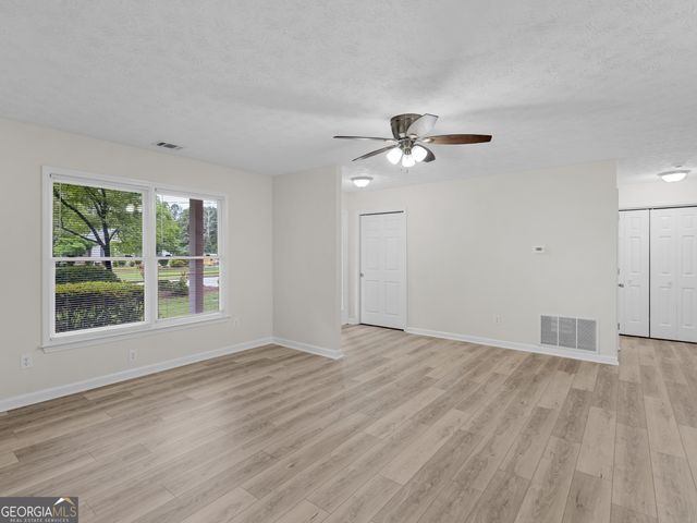 100 Kim Trail, Stockbridge, GA 30281