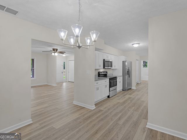 100 Kim Trail, Stockbridge, GA 30281