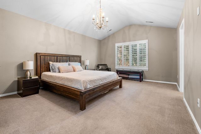 19548 Salmonberry Court, Bend, OR 97702