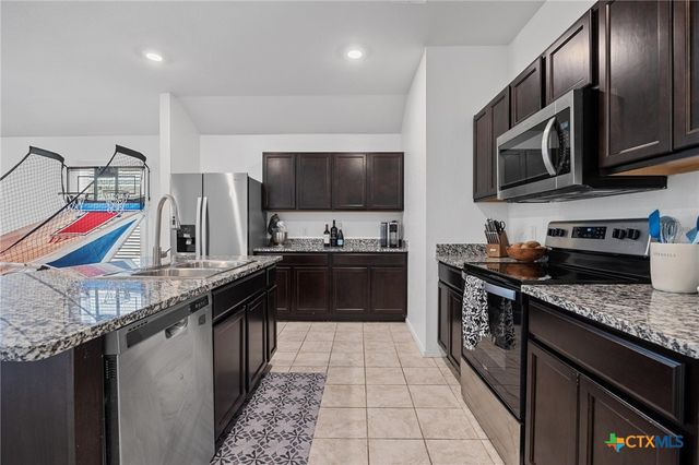 133 Hammond Court, Jarrell, TX 76537