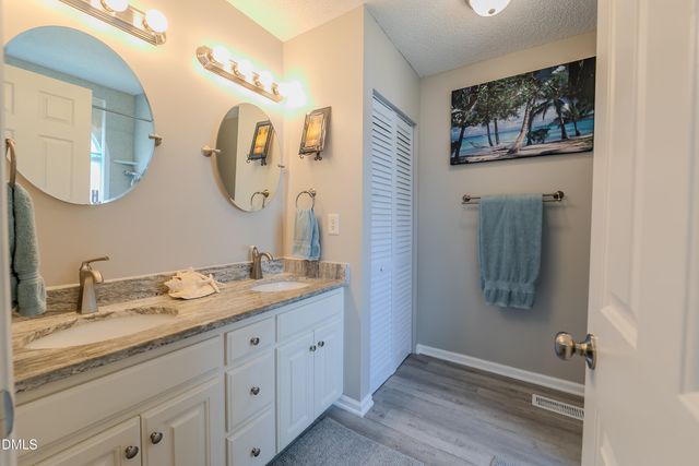 1012 Sawyer Creek Drive, Zebulon, NC 27597