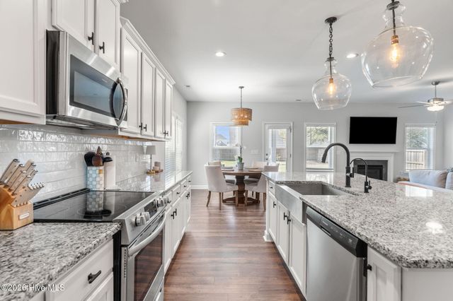 63 Thrush Trail, Hampstead, NC 28443