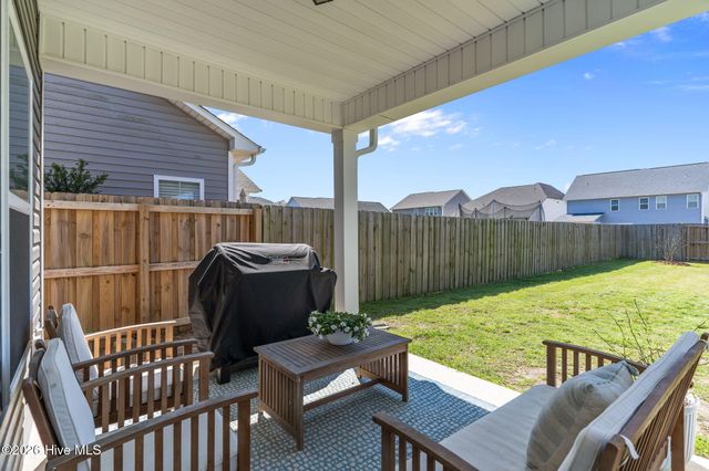 63 Thrush Trail, Hampstead, NC 28443