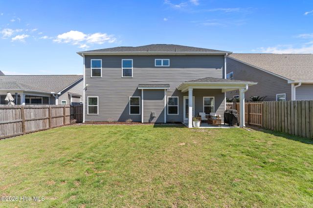 63 Thrush Trail, Hampstead, NC 28443