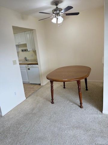 25325 Potomac Drive 3, South Lyon, MI 48178