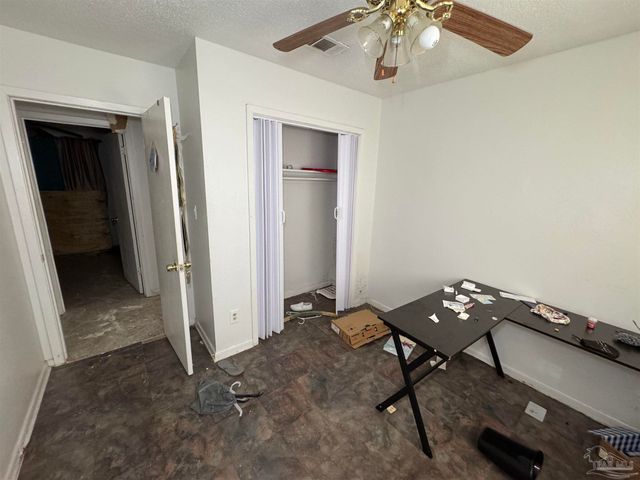 7805 Herrington Dr, Pensacola, FL 32534