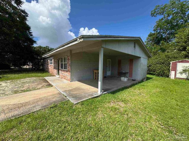 7805 Herrington Dr, Pensacola, FL 32534