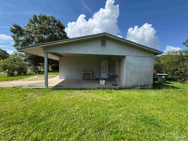 7805 Herrington Dr, Pensacola, FL 32534