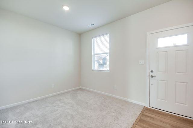 16909 Aiken Ridge Cir, Louisville, KY 40245