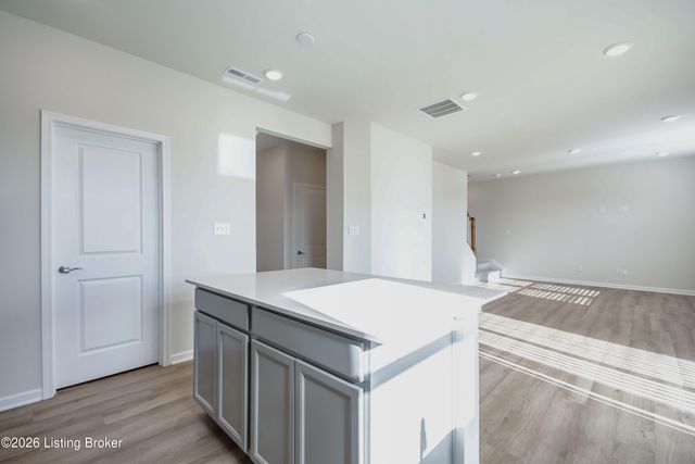 16909 Aiken Ridge Cir, Louisville, KY 40245