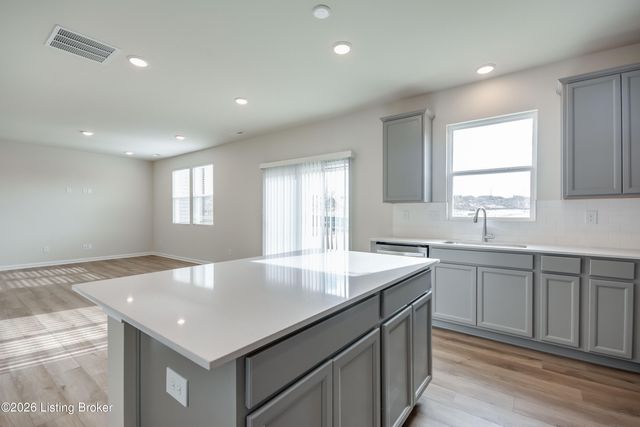 16909 Aiken Ridge Cir, Louisville, KY 40245