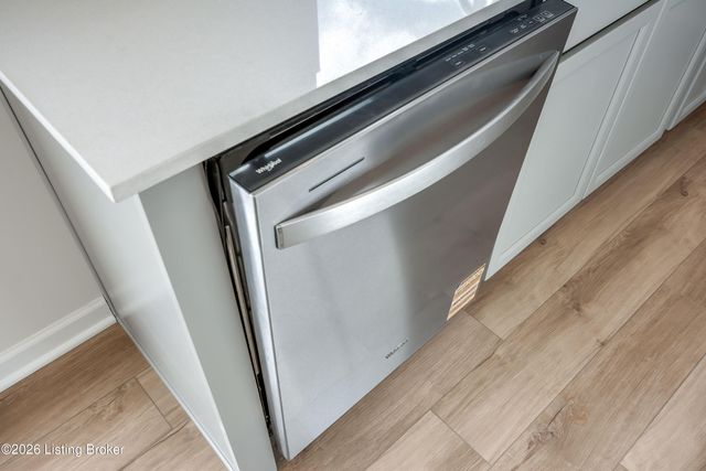 16909 Aiken Ridge Cir, Louisville, KY 40245