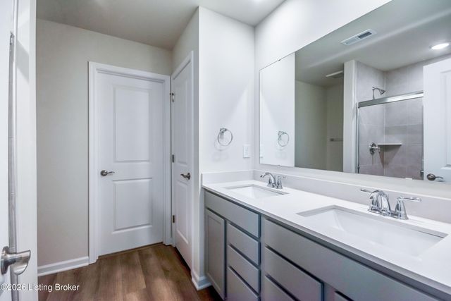 16909 Aiken Ridge Cir, Louisville, KY 40245