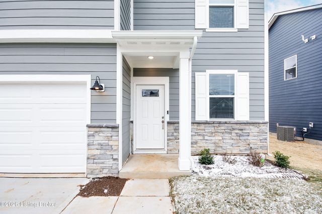 16909 Aiken Ridge Cir, Louisville, KY 40245