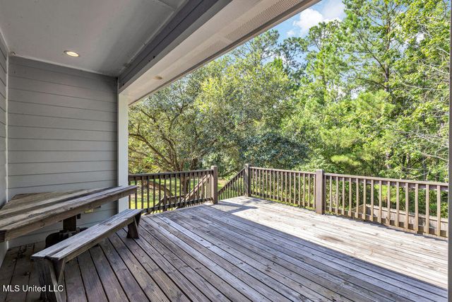 105 Poinsetta Loop, Pass Christian, MS 39571