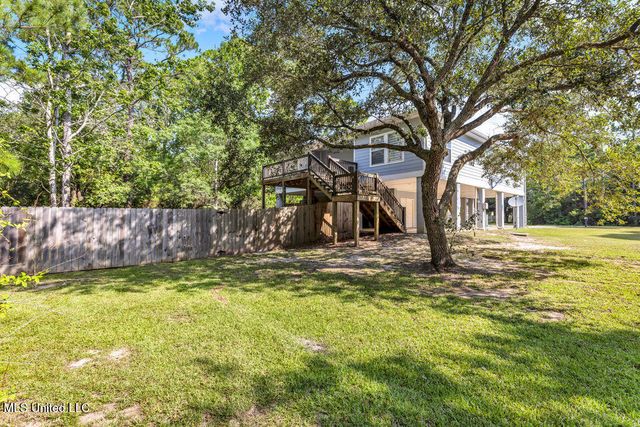 105 Poinsetta Loop, Pass Christian, MS 39571
