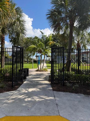 2950 Sunrise Lakes Drive W 305, Sunrise, FL 33322