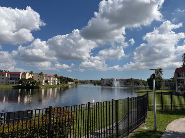 2950 Sunrise Lakes Drive W 305, Sunrise, FL 33322