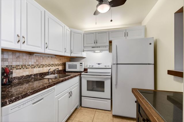 2073 Cambridge D, Deerfield Beach, FL 33442